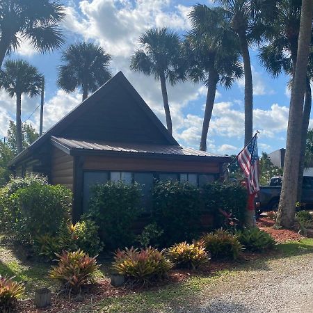 Log Harbor Cabins Okeechobee Buitenkant foto